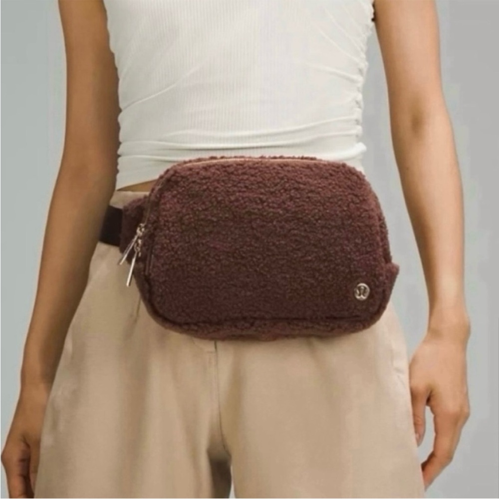 NWT- Lululemon Everywhere Belt Bag Large 2L Brown Fleece
